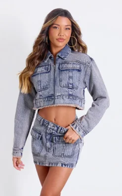 Online PrettyLittleThing Acid Wash Pocket Detail Denim Mini Skirt Acid Blue Wash