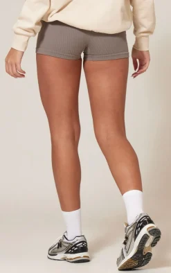PrettyLittleThing Snatched*Basic Structured Snatched Rib Hot Pants