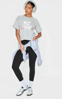 PrettyLittleThing T-Shirts*Contrast Embroidered Studio Print Sweat Top