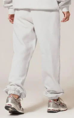PrettyLittleThing Grey Sweatsuits*Premium Cuffed Sweat Sweatpants