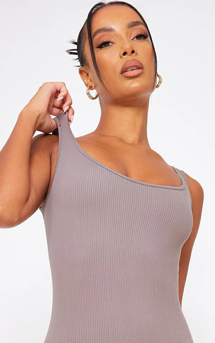 PrettyLittleThing Snatched*Structured Snatched Ribbed Scoop Neck Jumpsuit