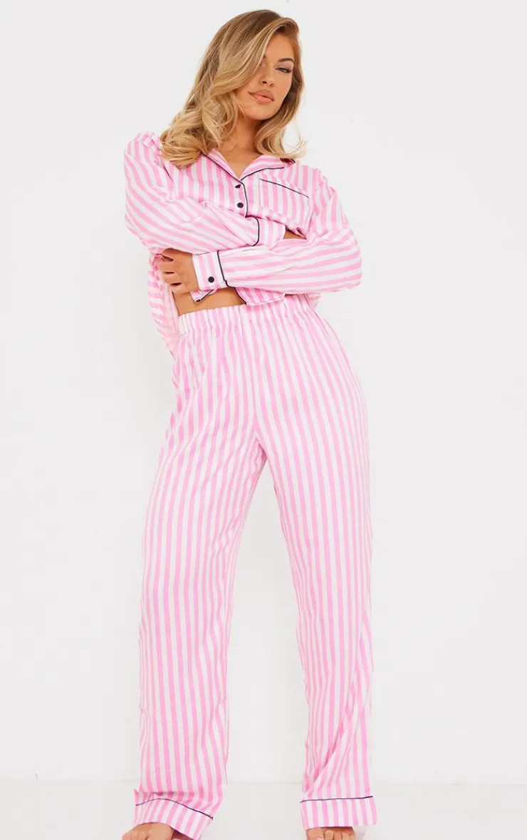 PrettyLittleThing Christmas Pajamas*Baby Stripe Print Contrast Piping Satin Long PJ Set