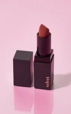PrettyLittleThing Lipstick*Barry M Velvet Lip Paint