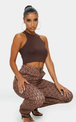 PrettyLittleThing Basic Tops*Basic Jersey Racerback Crop Top
