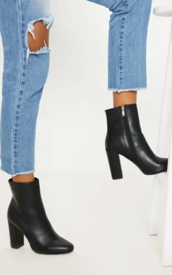 PrettyLittleThing Heeled Boots*Behati Faux Leather Ankle Boot
