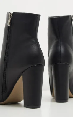 PrettyLittleThing Heeled Boots*Behati Faux Leather Ankle Boot