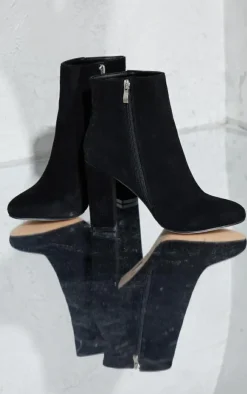 PrettyLittleThing Heeled Boots*Behati Faux Suede Ankle Boots