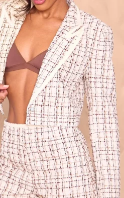 PrettyLittleThing Boucle Contrast Binding Hot Pants Beige