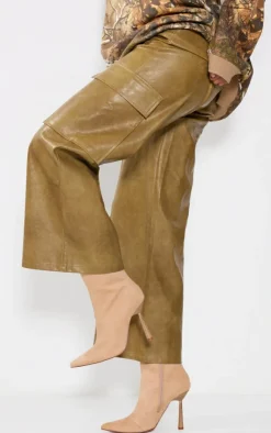 PrettyLittleThing Heeled Boots*Faux Suede Point Toe Heeled Ankle Boots