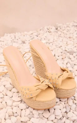 PrettyLittleThing High Heels*Matte Pu Round Toe Stud Detail Lace Up High Heeled Wedges