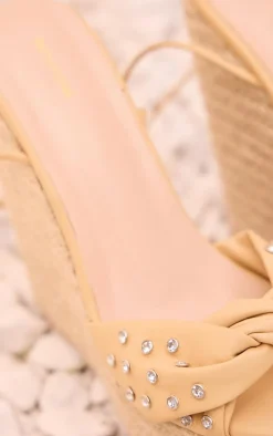 PrettyLittleThing High Heels*Matte Pu Round Toe Stud Detail Lace Up High Heeled Wedges