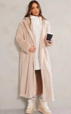 PrettyLittleThing Faux Fur Coats*Premium Soft Faux Fur Tailored Maxi Coat