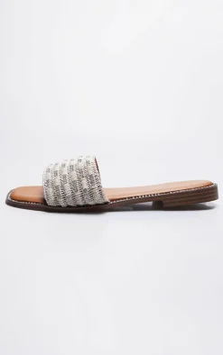 PrettyLittleThing Flat Sandals*Pu Square Toe Woven Strap Flat Sandals
