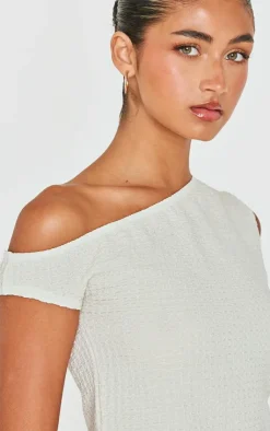 Discount PrettyLittleThing Textured Asymmetric Off The Shoulder Top Beige
