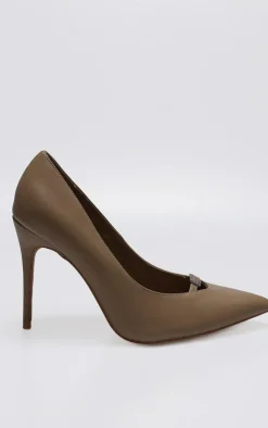 PrettyLittleThing Wide Fit Heels*Wide Fit PU Diamante Buckle Detail High Stiletto Court Heels