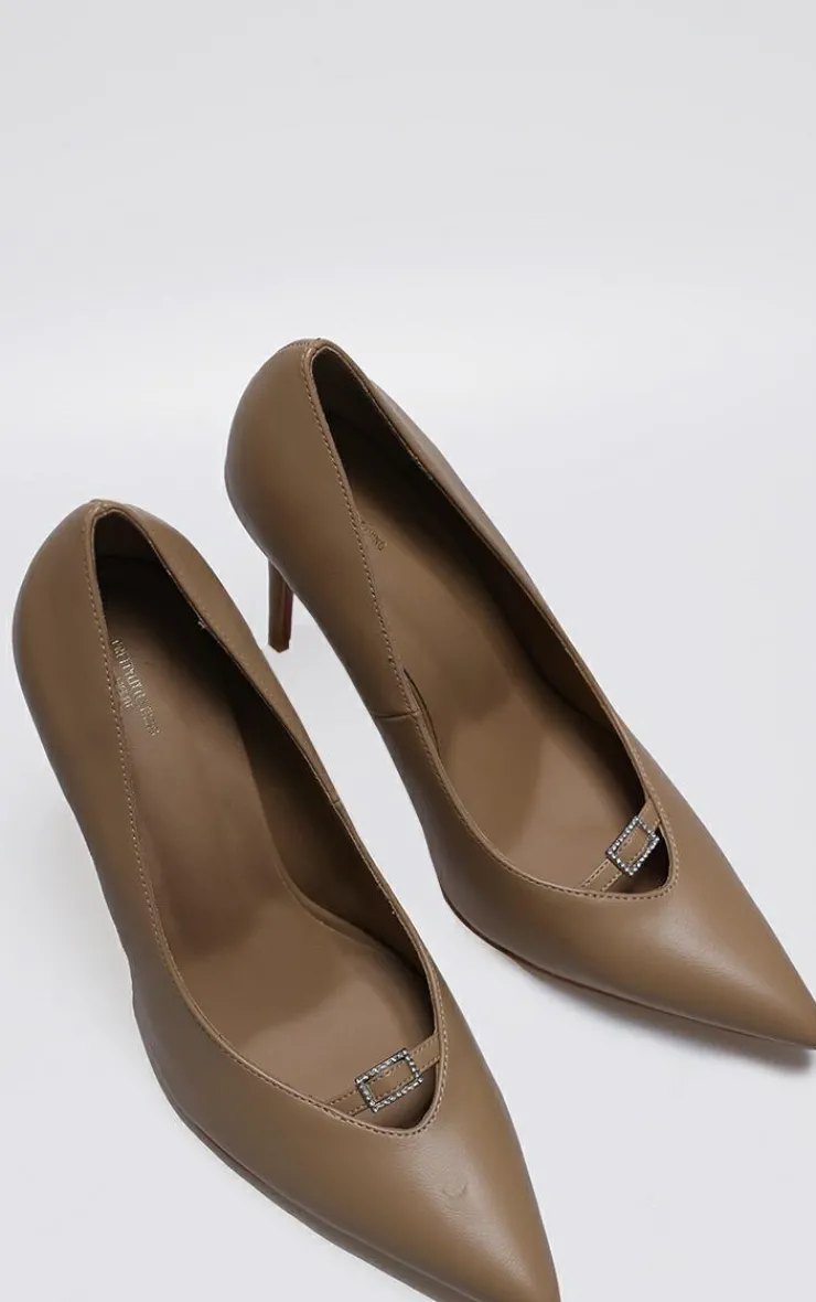 PrettyLittleThing Wide Fit Heels*Wide Fit PU Diamante Buckle Detail High Stiletto Court Heels