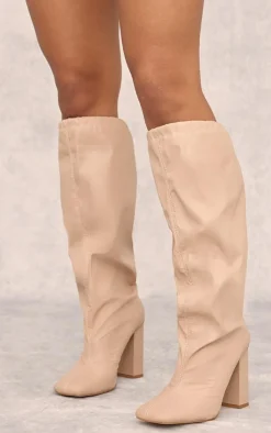 PrettyLittleThing Wide Fit Heels*Wide Fit PU Square Toe Knee High Block Heel Toggle Boots