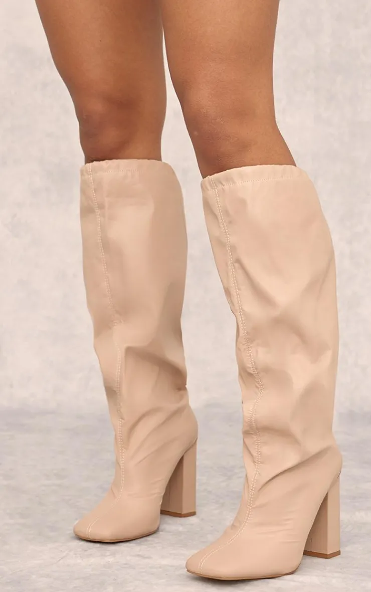 PrettyLittleThing Wide Fit Heels*Wide Fit PU Square Toe Knee High Block Heel Toggle Boots