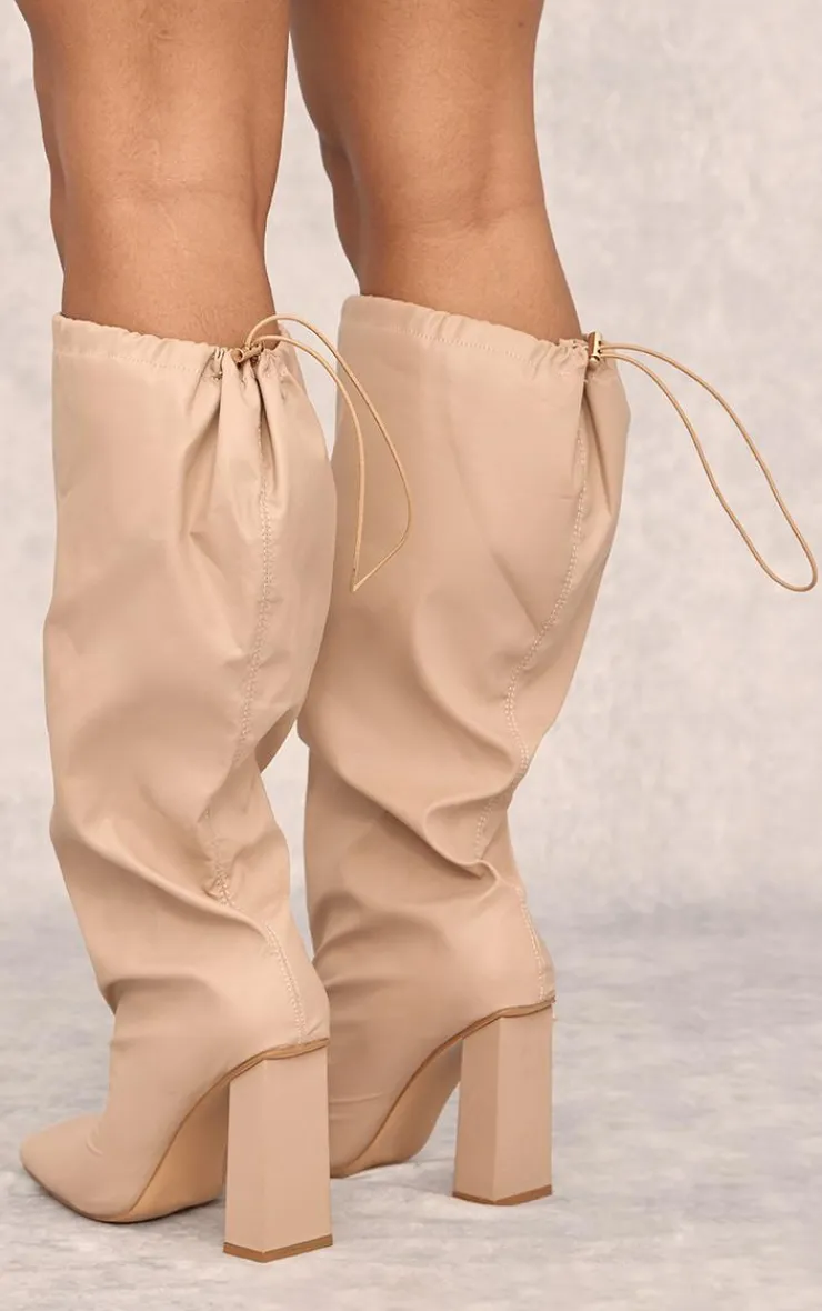 PrettyLittleThing Wide Fit Heels*Wide Fit PU Square Toe Knee High Block Heel Toggle Boots