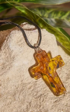 PrettyLittleThing Necklaces*Abstract Cross Charm Choker