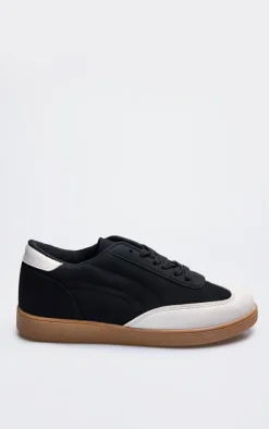 PrettyLittleThing Sneakers*and Cream Pu Contrast Panel Lace Up Sneakers