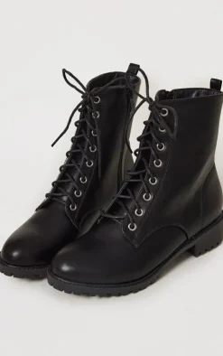 PrettyLittleThing Black Boots*Basic PU Biker Boots