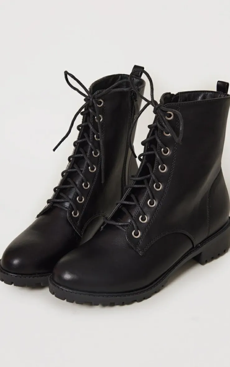 PrettyLittleThing Black Boots*Basic PU Biker Boots