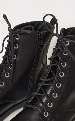 PrettyLittleThing Black Boots*Basic PU Biker Boots