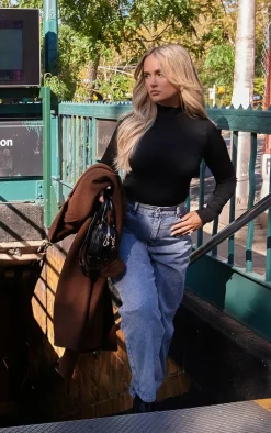 PrettyLittleThing Basic Tops*Basic Soft Ribbed High Neck Long Sleeve Bodysuit