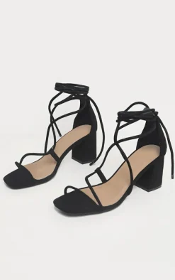 PrettyLittleThing Heeled Sandals*Block Heel Sandal