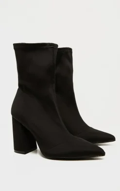 PrettyLittleThing Block Heels*Block Heeled Point Toe Sock Boot