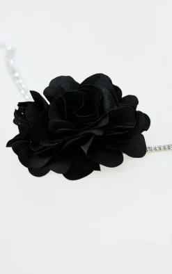 PrettyLittleThing Necklaces*Diamante Flower Choker