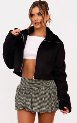 PrettyLittleThing Faux Fur Coats*Dropped Shoulder Cropped Faux Fur Contrast Jacket