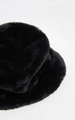 PrettyLittleThing Hats*Faux Fur Bucket Hat