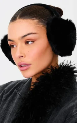 PrettyLittleThing Winter Accessories*Faux Fur Heart Ear Muffs