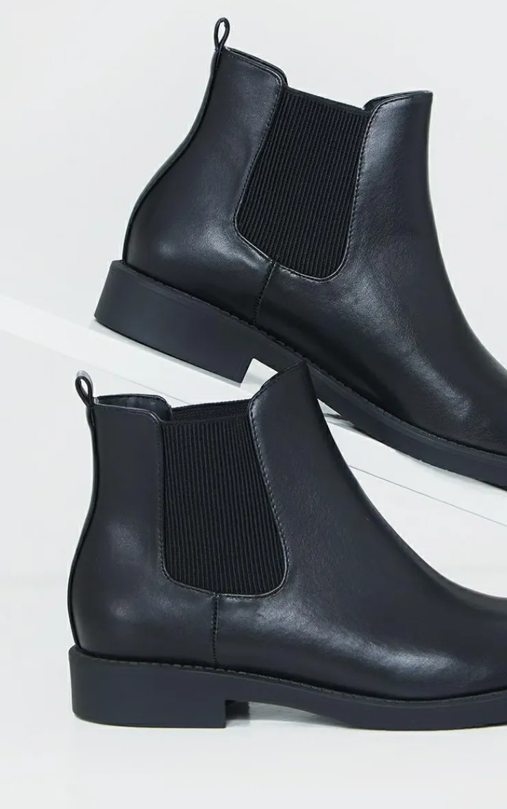 PrettyLittleThing Black Boots*Faux Leather Basic Chelsea Ankle Boots
