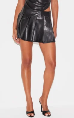 Hot PrettyLittleThing Faux Leather Pleated Mini Micro Skirt Black