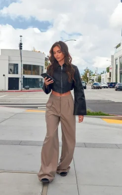 PrettyLittleThing Shirts*Faux Leather Zip Cropped Shirt