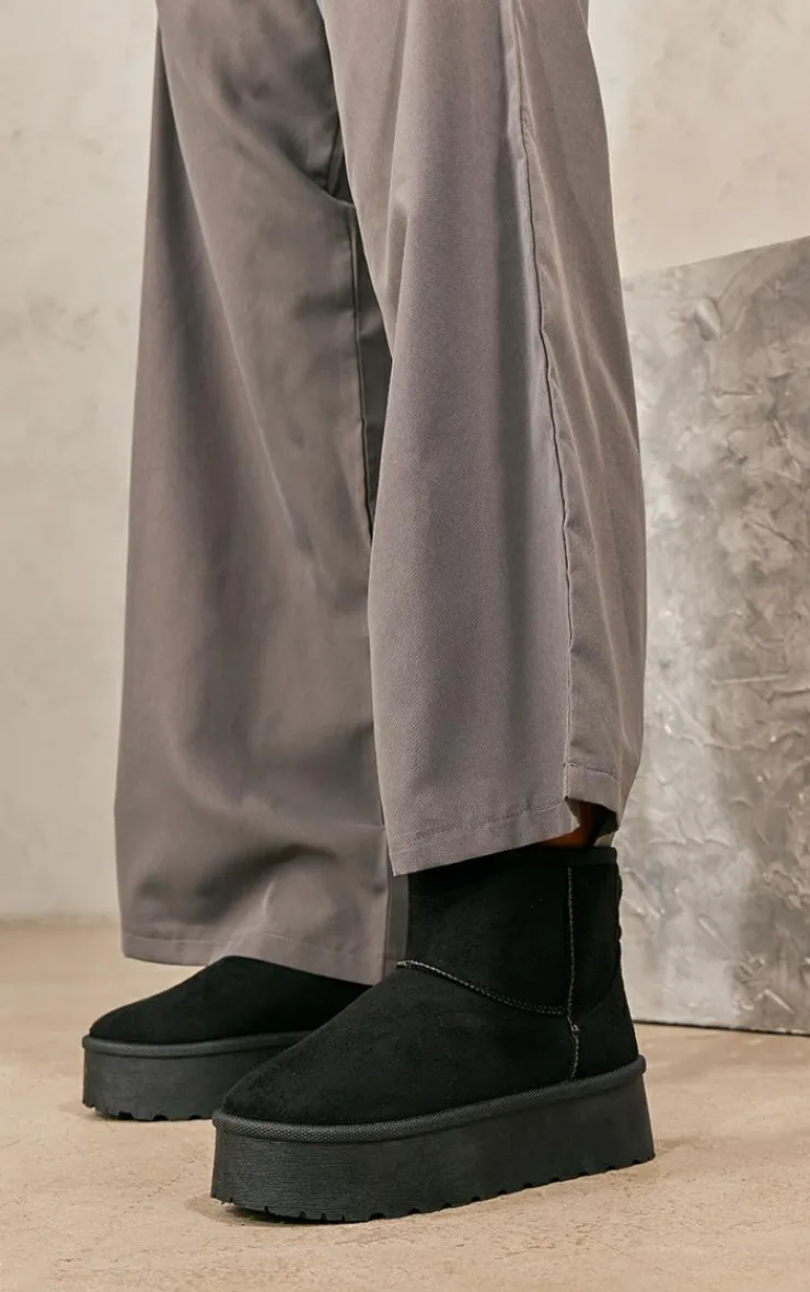 PrettyLittleThing Platforms*Faux Suede Cleated Ankle Platform Boots