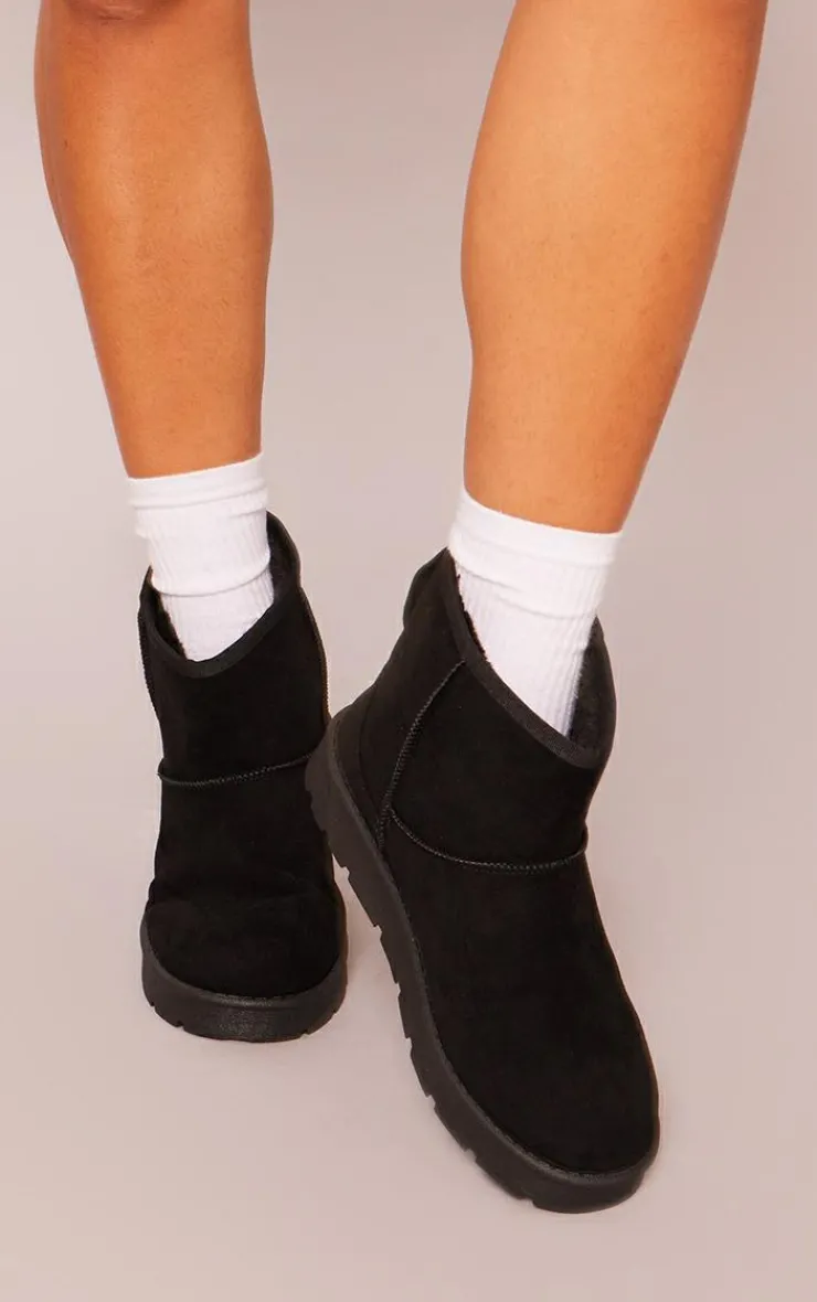 PrettyLittleThing Black Boots*Faux Suede Cleated Ankle Boots