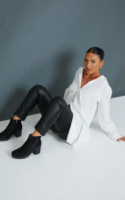 PrettyLittleThing Block Heels*Faux Suede Round Toe Block Heel Chelsea Boots