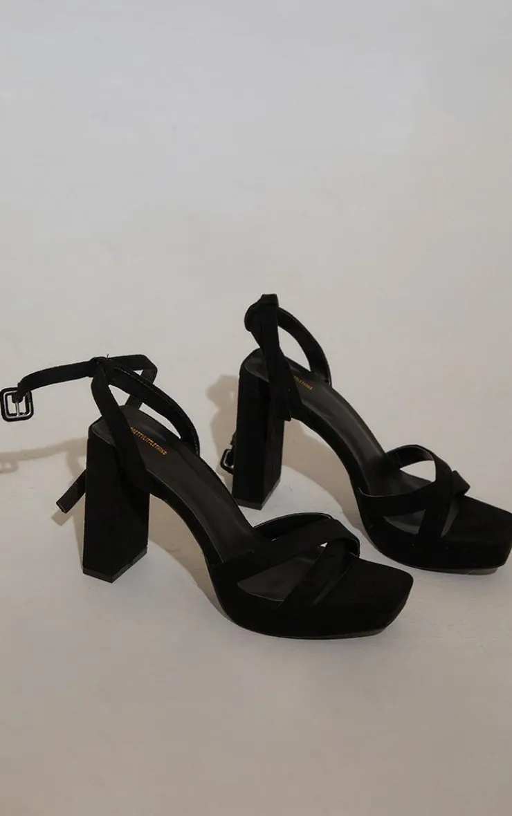PrettyLittleThing Chunky Sandals*Faux Suede Square Toe Lace Up Flat Chunky Heeled Platforms