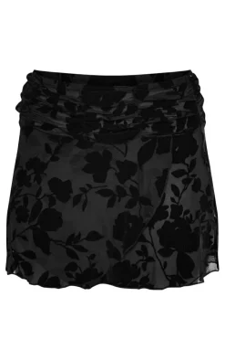 Hot PrettyLittleThing Floral Devore Mid Rise Skater Skirt Black