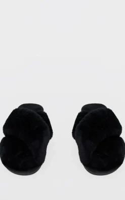 PrettyLittleThing Stocking Stuffers*Fluffy Cross Strap Slippers