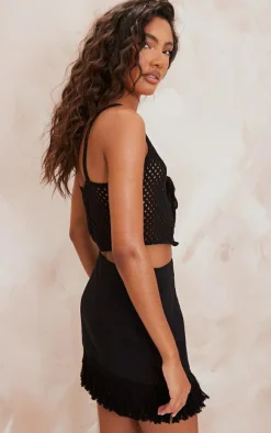 PrettyLittleThing Knitted Tops*Front Tie Crochet Top