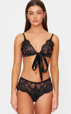 PrettyLittleThing Christmas Shop*Lace Ribbon Tie Lingerie Set