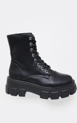 PrettyLittleThing Black Boots*Lace Up Extreme Cleated Sole Combat Boots
