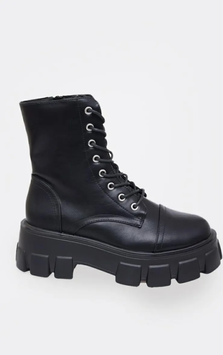 PrettyLittleThing Black Boots*Lace Up Extreme Cleated Sole Combat Boots