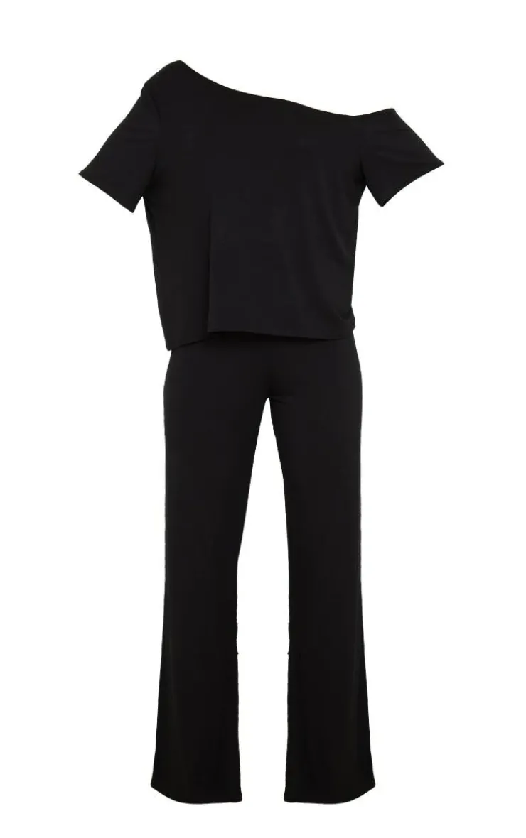 PrettyLittleThing Christmas Shop*Off The Shoulder Top & Bottoms PJ Set