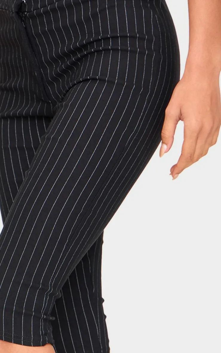 PrettyLittleThing Thanksgiving Outfits*Pinstripe Woven Stretch Capris